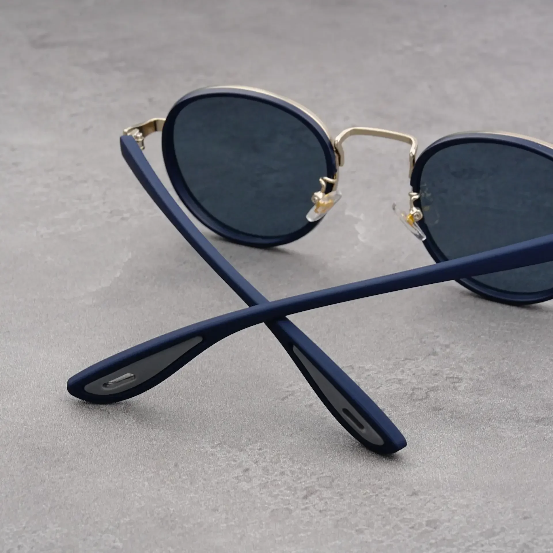 Nicholas ™ Modern Sunglasses
